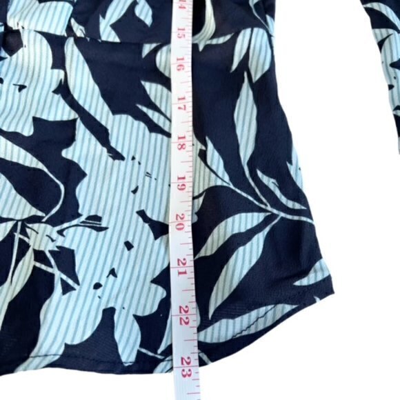 SALE!! 2 for $15 Vero Moda Floral Long Sleeve‎ Top Small Pin Stripe Blue - Picture 6 of 11